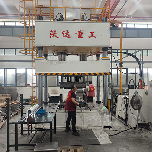 500噸不銹鋼水槽拉伸油壓機