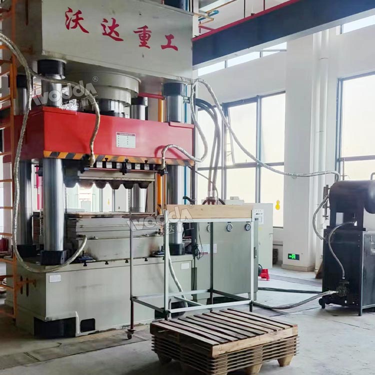 1000噸木屑托盤成型油壓機